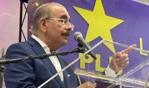 Danilo Medina advierte a dirigentes que «se acabó la vagancia» en el PLD