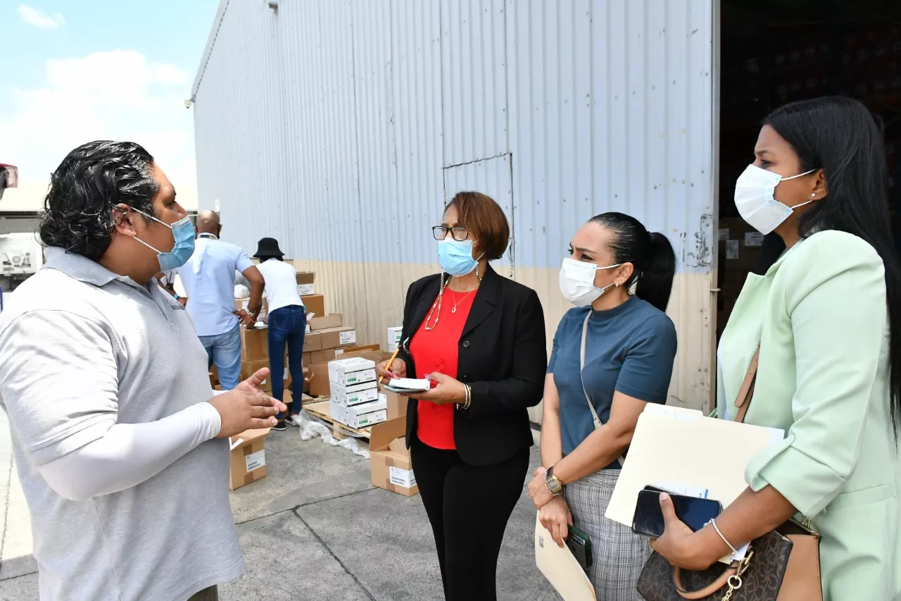 “Sanar una Nación” dona 50 millones en alimentos y medicamentos a CONAPE