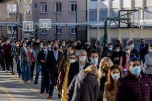 La votación en Madrid arranca para unas elecciones claves en España