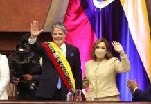 Conservador Guillermo Lasso asume las riendas de Ecuador