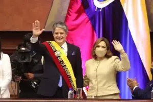 Conservador Guillermo Lasso asume las riendas de Ecuador