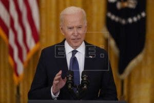 Biden exhortará a donar vacunas en el G7