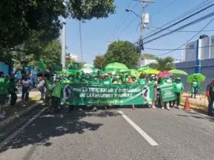 Levantan campamento por las tres causales 