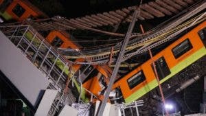 La controvertida historia de la línea de metro que colapsó en  México