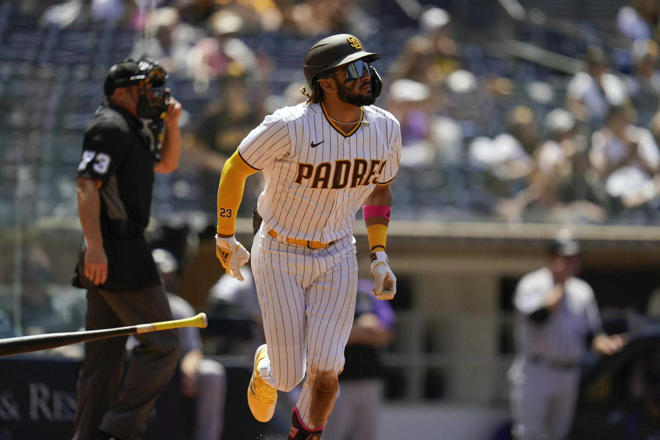 Tatis vuelve y batea jonrón; Padres blanquean a Rockies