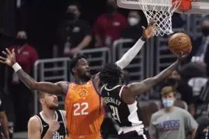 La aparición de Ayton hace que los Suns ganen en las Finales de la NBA