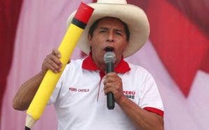 El 66 % de peruanos afirma que Pedro Castillo ganó las elecciones en Perú