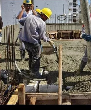 Ingenieros podrían parar obras Estado por alzas