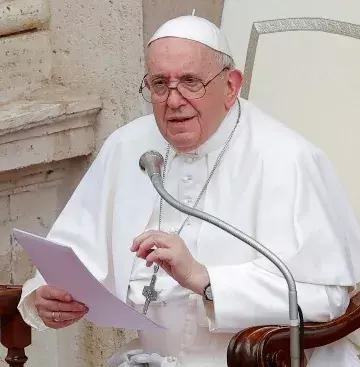 El papa se confunde y atribuye a Merkel una cita de Putin sobre Afganistán