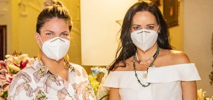 Kayla Sicrafi y Viviana Cabral.