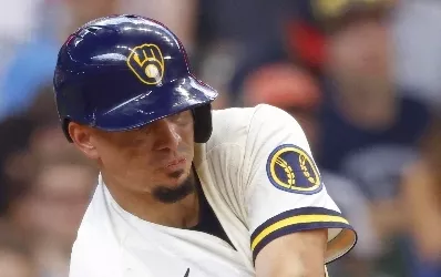 Willy Adames batea jonrón con las bases llenas