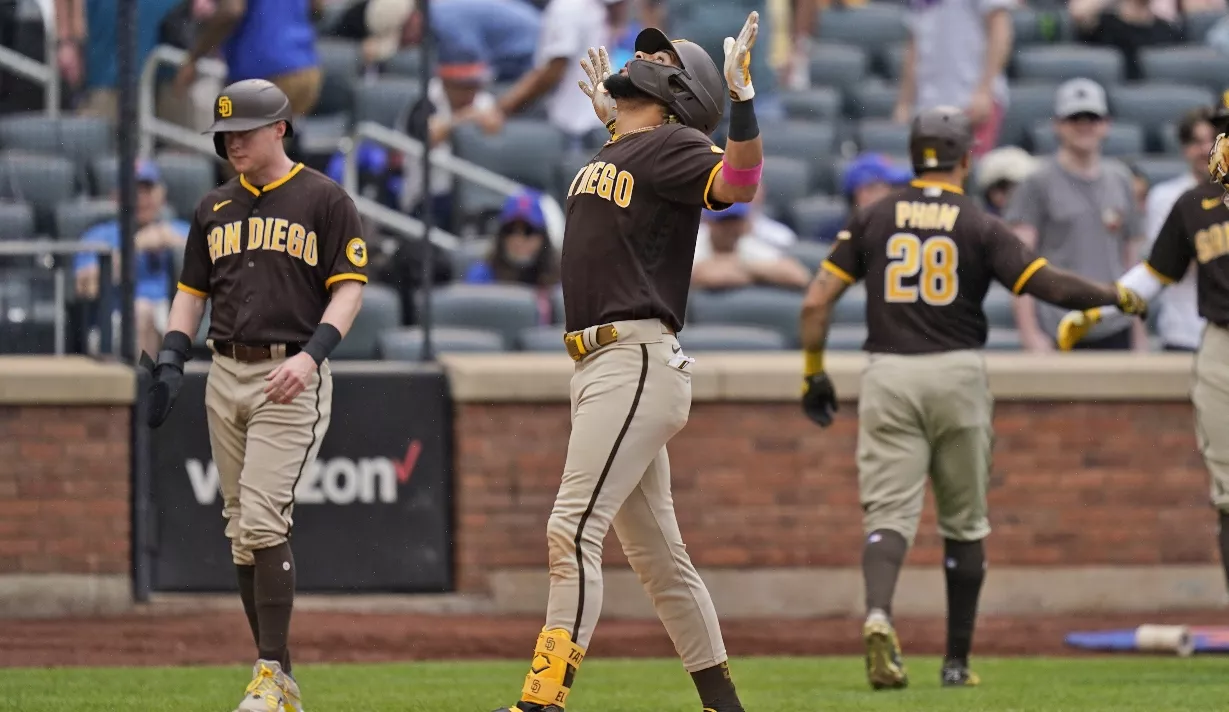 Fernando Tatis Jr. pega jonrón con bases llenas; Machado, H4