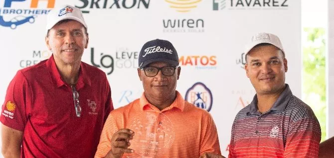 Parte de los organizadores del evento.