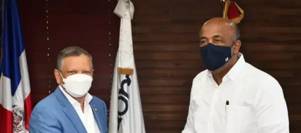 Leonardo Aguilera y Antonio Almonte.