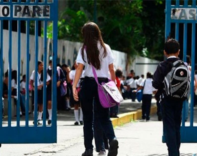Colegios alegan inconstitucional prohibir cobros