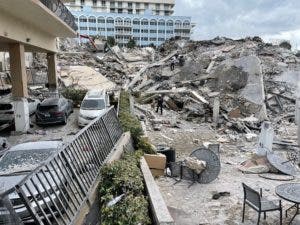 Encuentran 3 cadáveres más en restos de edificio en Florida