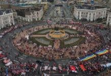 Perú exhibe su división ante los intentos de impugnar resultados electorales