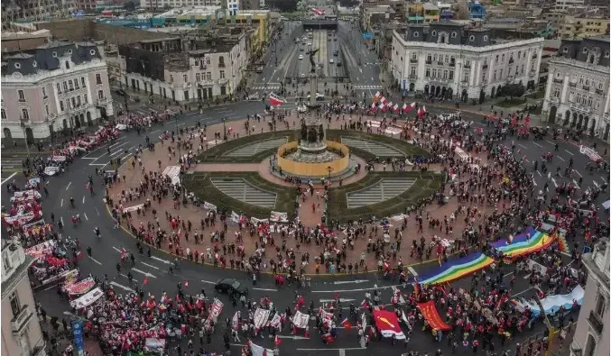 Perú exhibe su división ante los intentos de impugnar resultados electorales