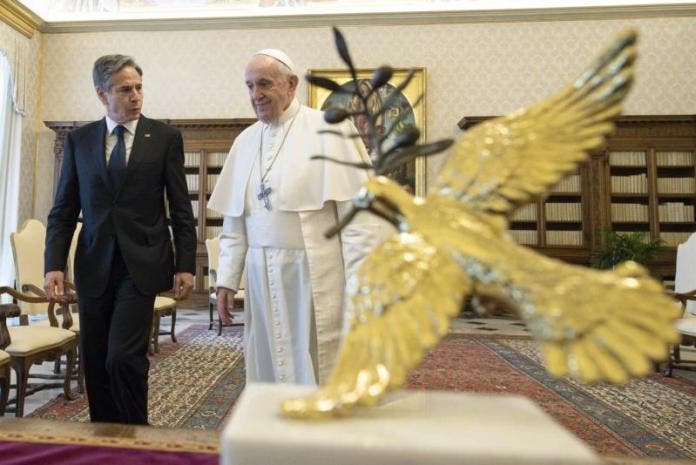 El papa y Blinken conversan en el Vaticano durante 40 minutos