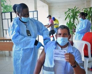 El centro de vacunación en explanada del Senado estará abierto el fin de semana