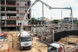 MOPC y Poder Judicial supervisan construcción del nuevo Palacio de Justicia de SDE