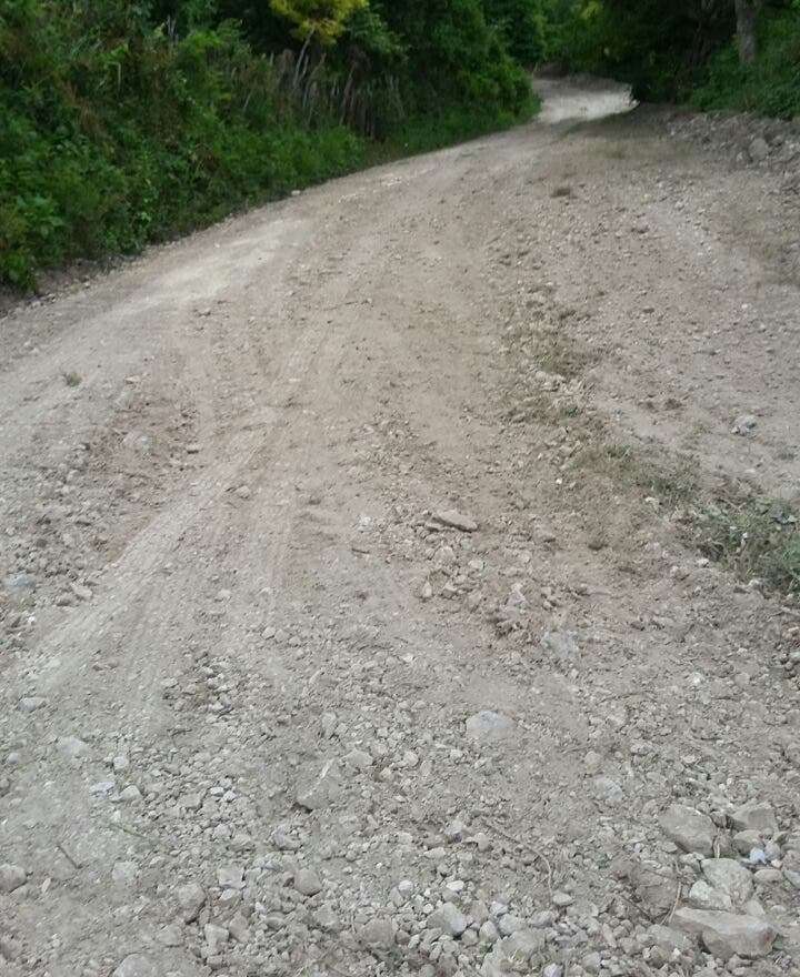 Reclaman reconstrucción carretera Cambiaso-La Sabana en Luperón