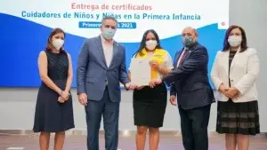 Instituciones capacitan 58 servidores en Cuidado de Atención Integral a la Primera Infancia