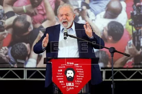 Lula dobla en intención de voto a Bolsonaro para elecciones de 2022 en Brasil