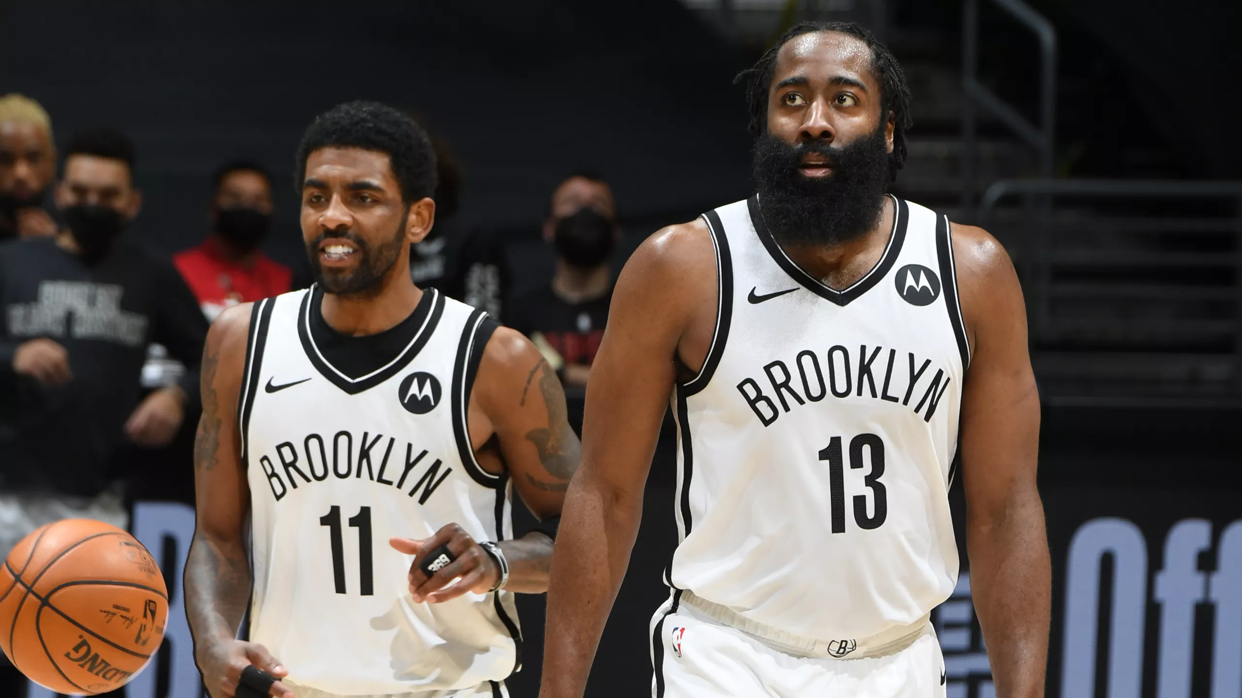 Nets seguirán sin Irving para el sexto partido, pero tendrán a Harden