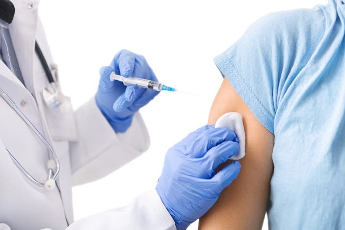 Significativos regalos por vacunarse contra Covid-19 en farmacias NY