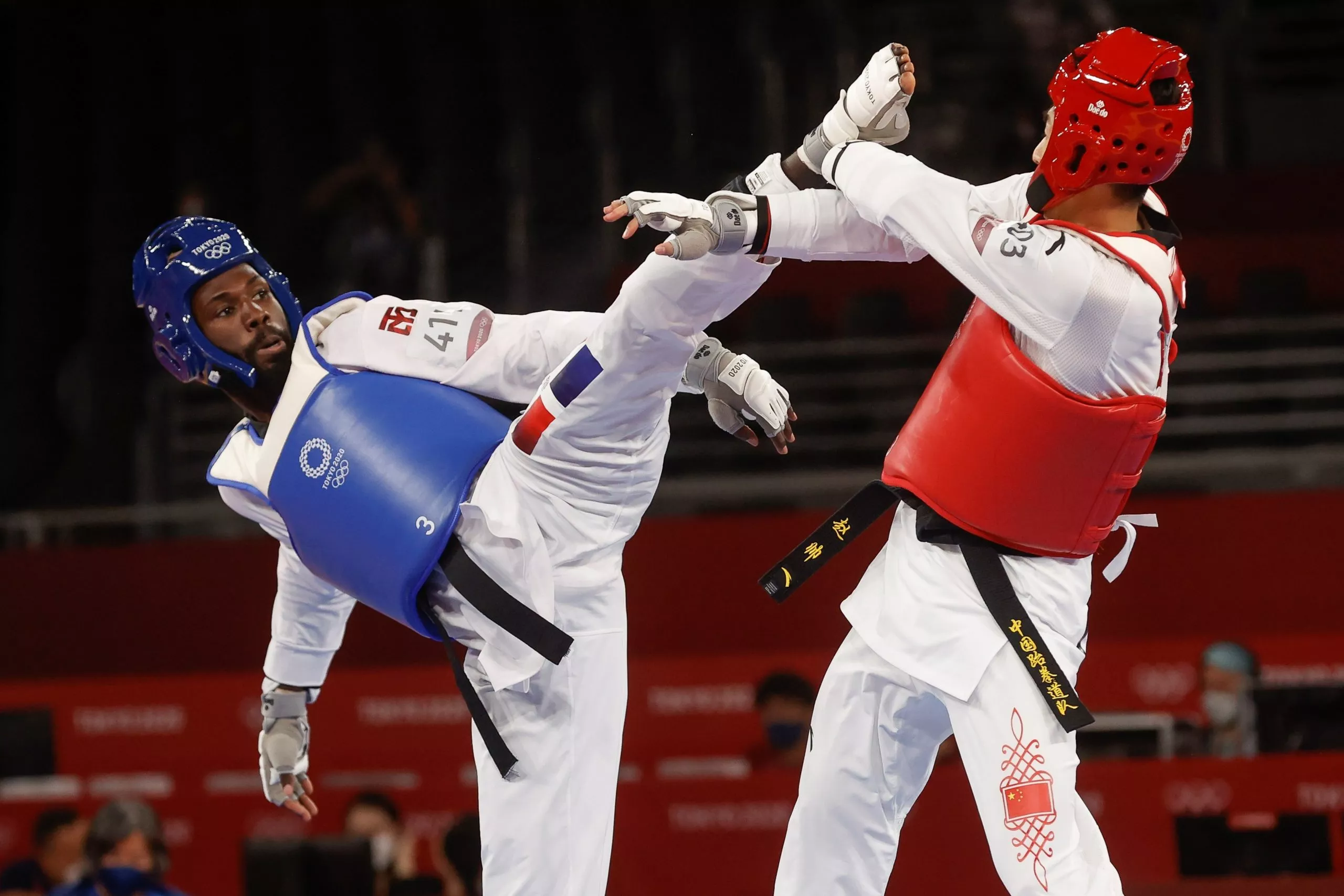 Bernardo Pie avanza a cuartos de final en taekwondo en Juegos Olímpicos de Tokio