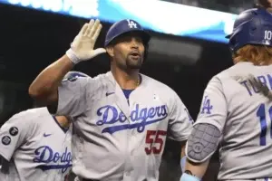 Albert Pujols el cuarto jugador en la historia de la MLB en llegar a 6,000 bases