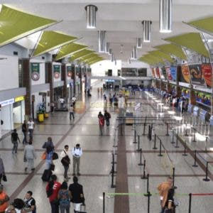 Aeroportuaria rectifica resolución