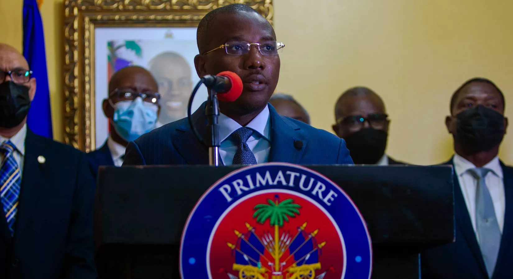 Primer ministro Joseph dimitirá y le cederá el poder en Haití a Ariel Henry Primer ministro Joseph dimitirá y le cederá el poder en Haití a Ariel Henry