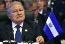 Cargos de corrupción contra expresidente salvadoreño