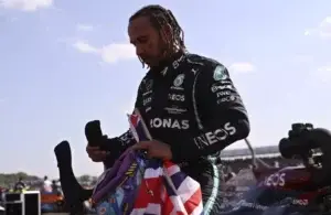 Hamilton domina el segundo libre; Alonso, quinto; Sainz séptimo y Pérez, el 9