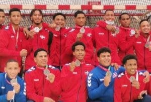 Equipo criollo de balonmano juvenil clasifica  Panam de Cali