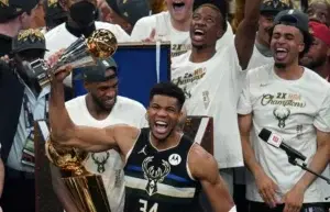 Giannis Antetokounmpo: las vicisitudes que pasó para llegar donde está