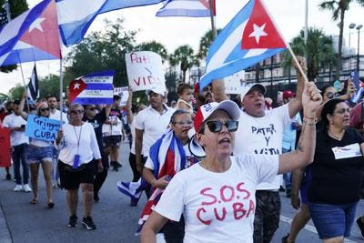 Cientos de manifestantes lanzan al Gobierno de Biden un “SOS” por Cuba