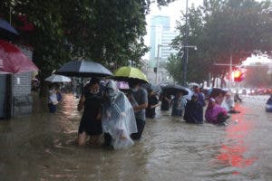 Aguaceros e inundaciones dejan al menos 12 muertos en China