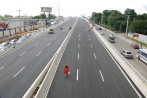 Piden construir el puente José Francisco Peña Gómez