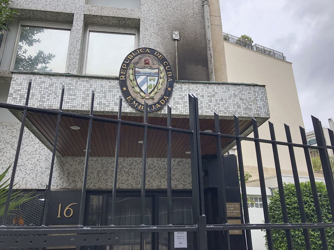 La Embajada de Cuba en París, atacada con cócteles molotov