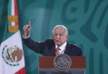 Incendio en ducto submarino de Pemex no fue intencionado, dice López Obrador