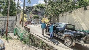 Exmilitares que participaron en asesinato de Moise se movilizaron en seis camionetas; tres policías haitianos iban en una