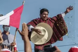 Pedro Castillo, el presidente campesino que desafía el “statu quo” de Perú