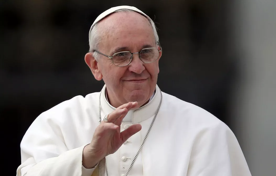 El papa insta a Latinoamérica a vacunarse como un “acto de amor