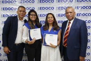 EDOCO gradúa decenas de jóvenes participaron en Diplomado de Oratoria y Maestría de Ceremonias