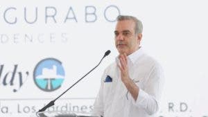 Presidente Abinader participa en primer palazo para proyecto inmobiliario e inauguración Centro de Diagnóstico en Santiago