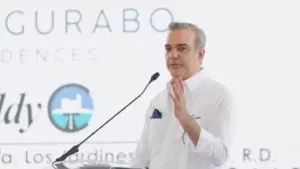 Presidente Abinader participa en primer palazo para proyecto inmobiliario e inauguración Centro de Diagnóstico en Santiago