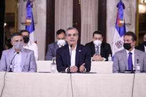 Gobierno congelará por 30 días precios GLP y gasolinas